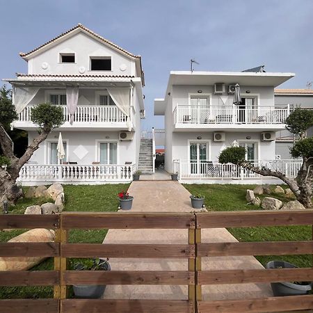 Villa Antonis Deluxe Apartments Amoudi Exteriör bild