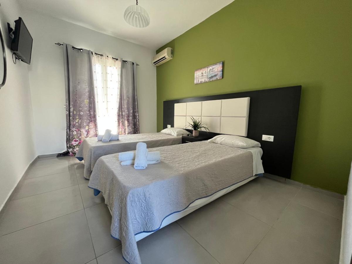 Villa Antonis Deluxe Apartments Amoudi Exteriör bild