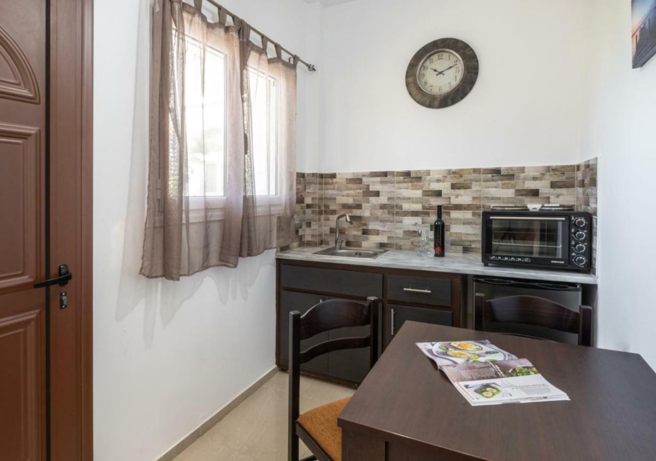 Villa Antonis Deluxe Apartments Amoudi Exteriör bild