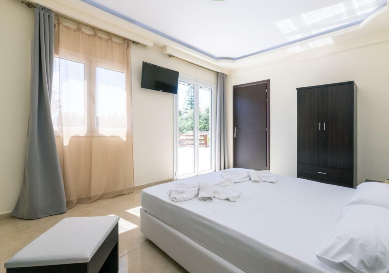 Villa Antonis Deluxe Apartments Amoudi Exteriör bild