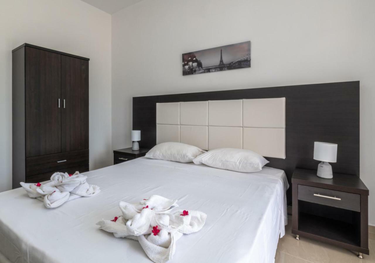 Villa Antonis Deluxe Apartments Amoudi Exteriör bild