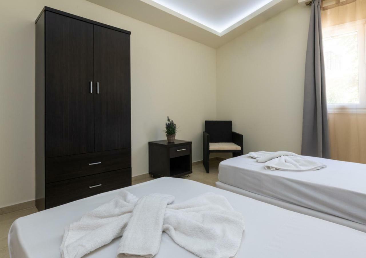 Villa Antonis Deluxe Apartments Amoudi Exteriör bild